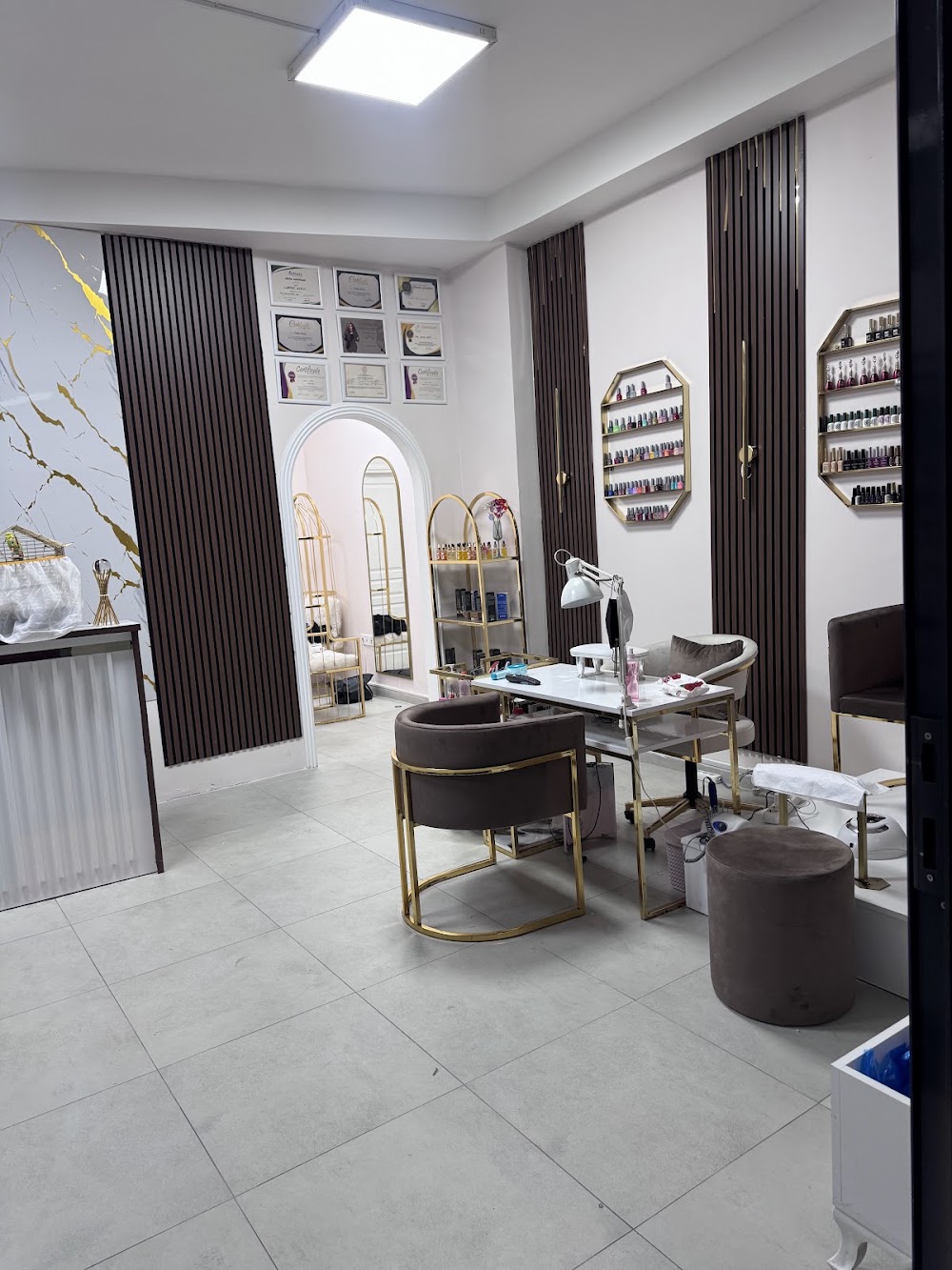 Salon